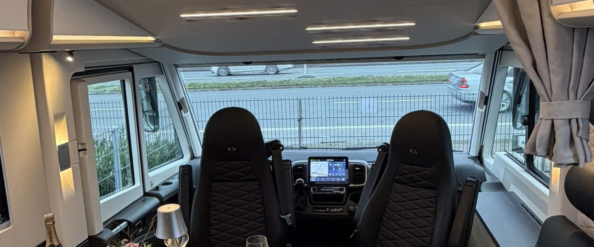 Adria Sonic 700 SL 2026- Wohnraum