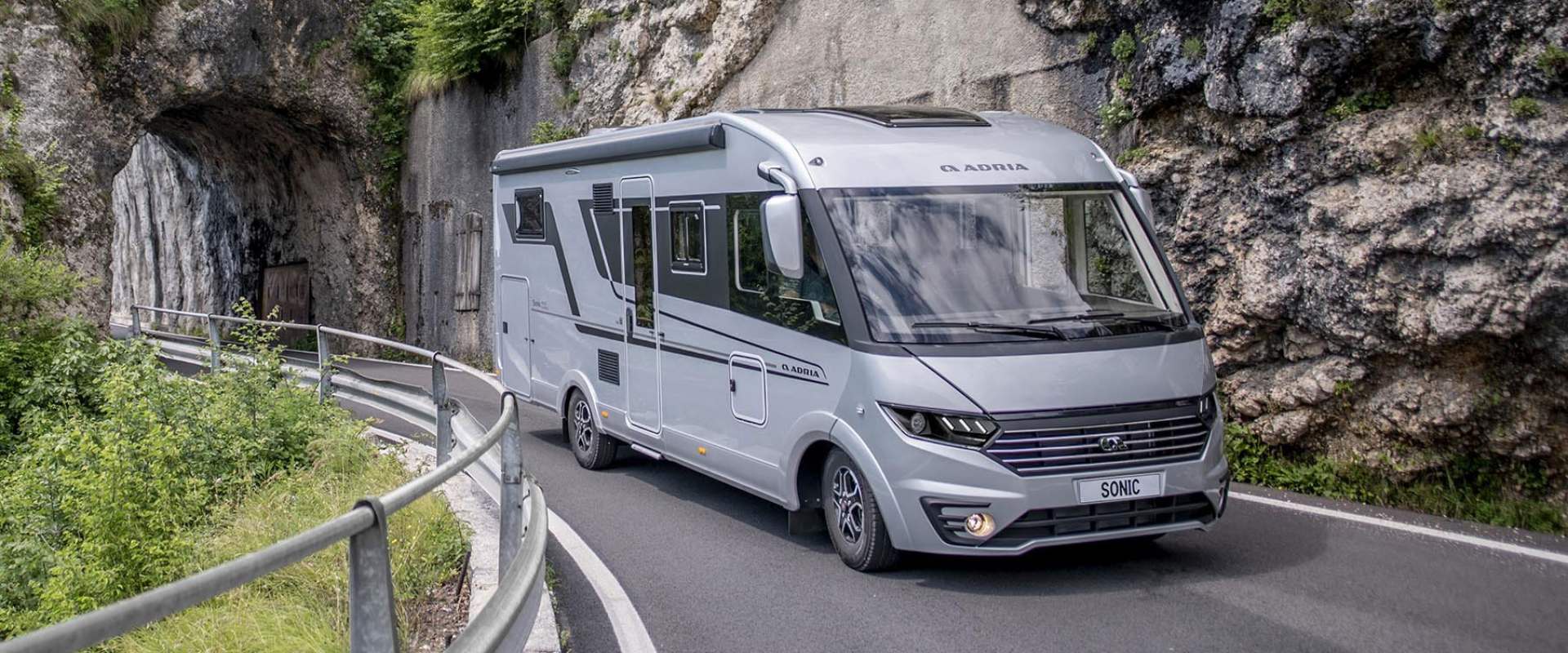 Adria Sonic 700 SL - 180 (Mj. 2026)