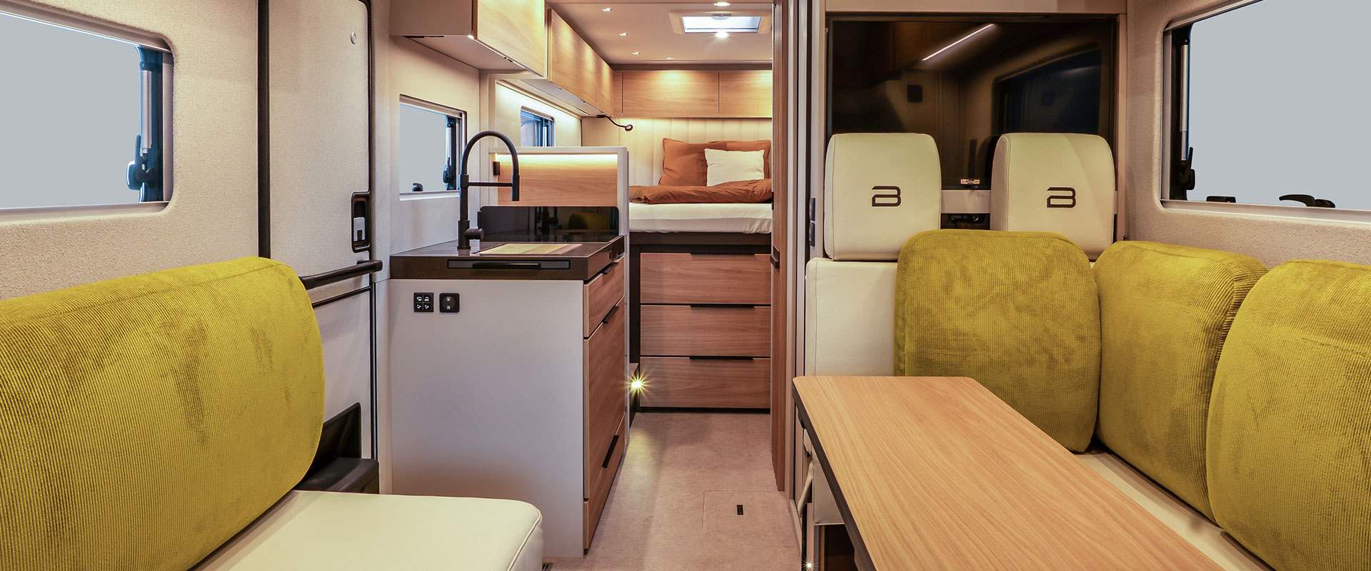 Aufenthalt - Sitzbereich - Bürstner Signature SFT 7.1 - bei Wika mieten